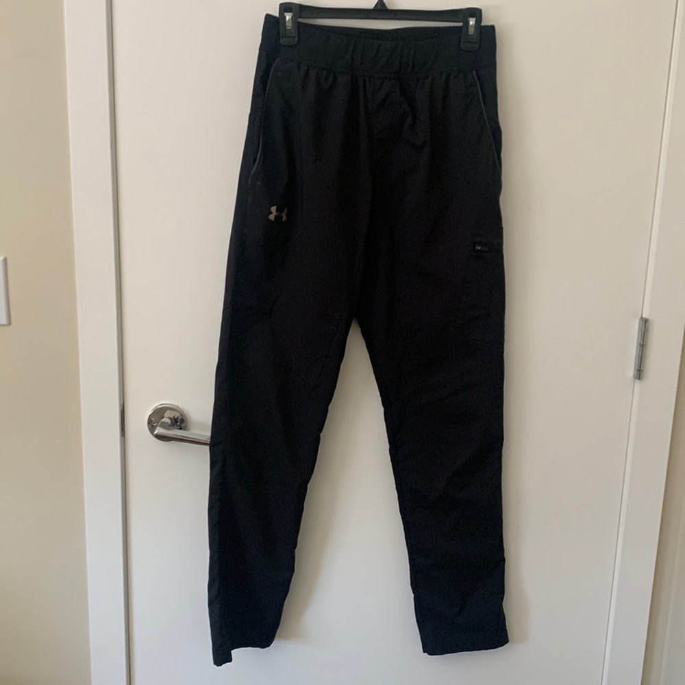 Under Armour Fitted Elastic Waist Pants - Men | Color: Black | Size: L
Visit